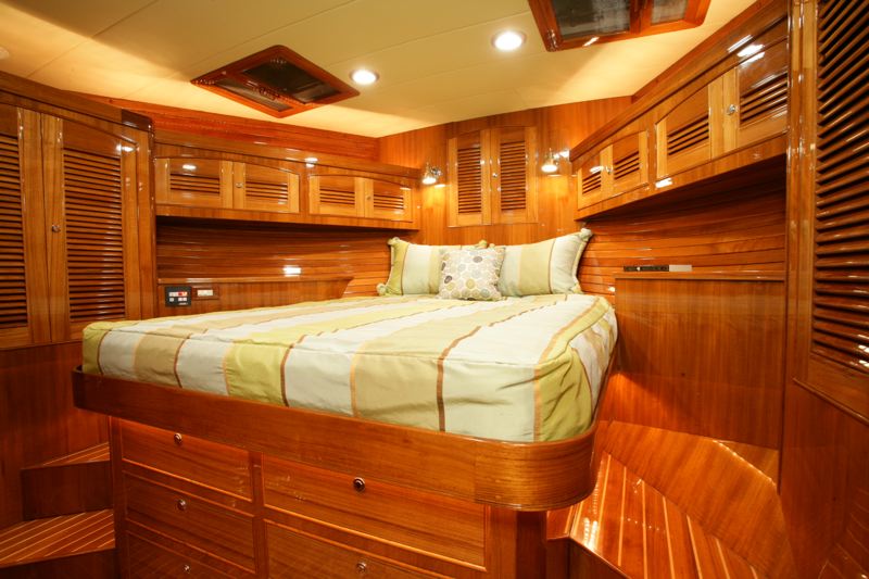 70E CB VIP